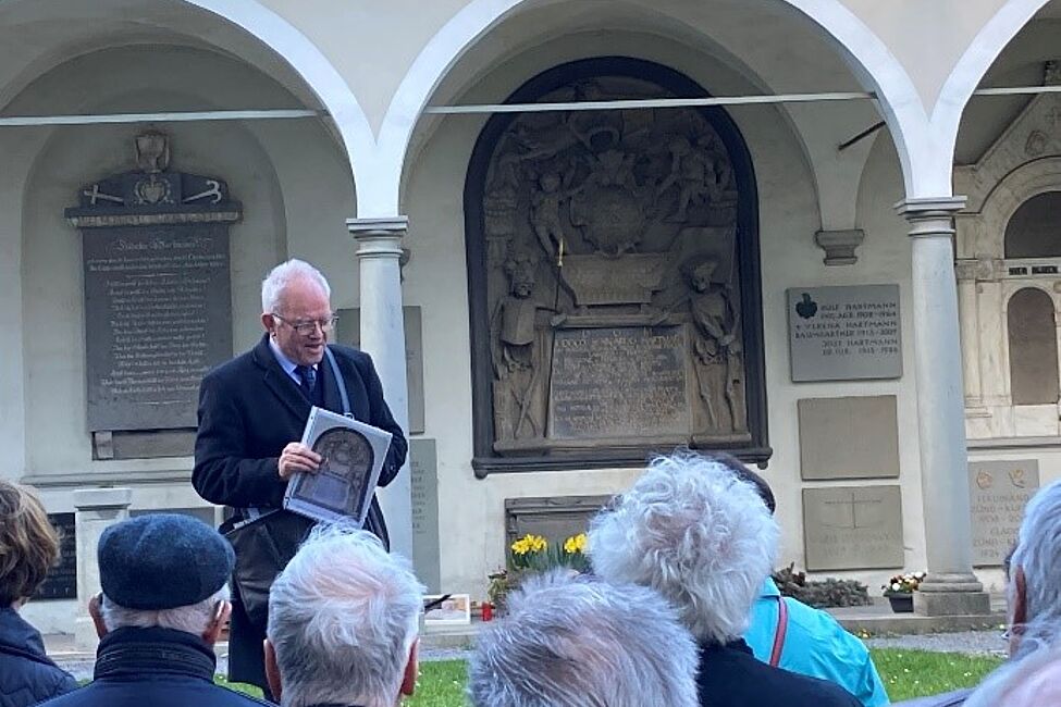 Besuch im Stift St. Leodegar