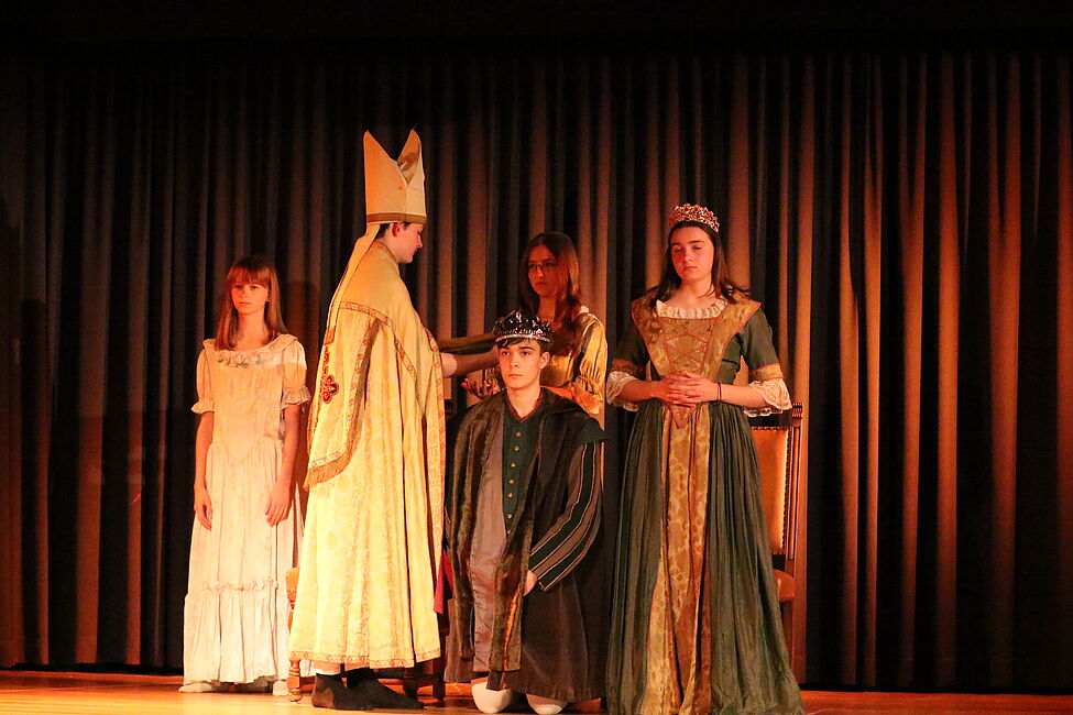 Theater Jeanne d'Arc online