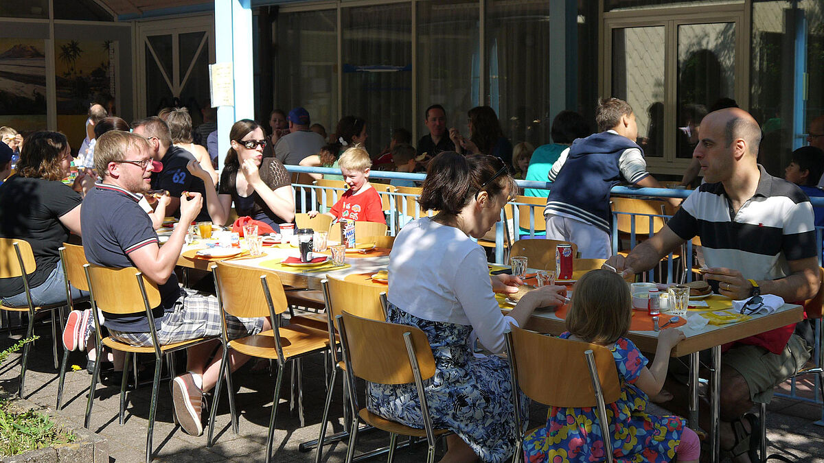 Der Büttenentreff verbindet mit seinen Anlässen die Generationen und Kulturen im Quartier.