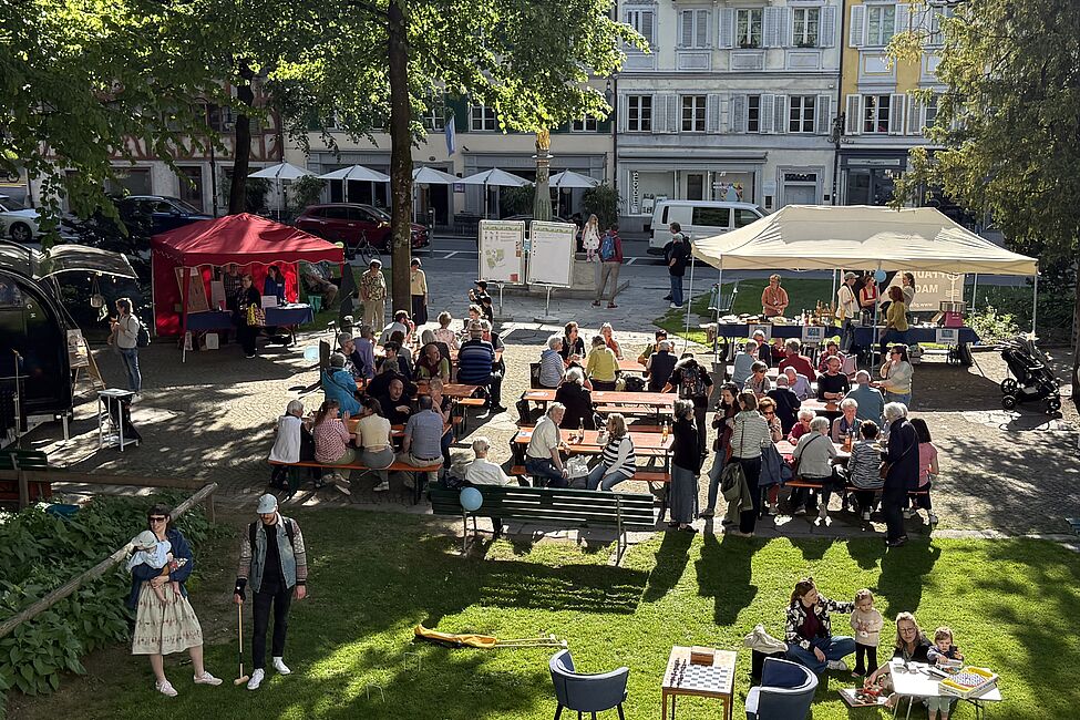 Kunterbuntes Nachbarschaftsfest