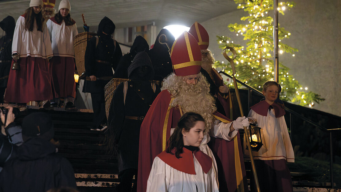 Samichlaus-Auszug in St. Michael und St. Anton