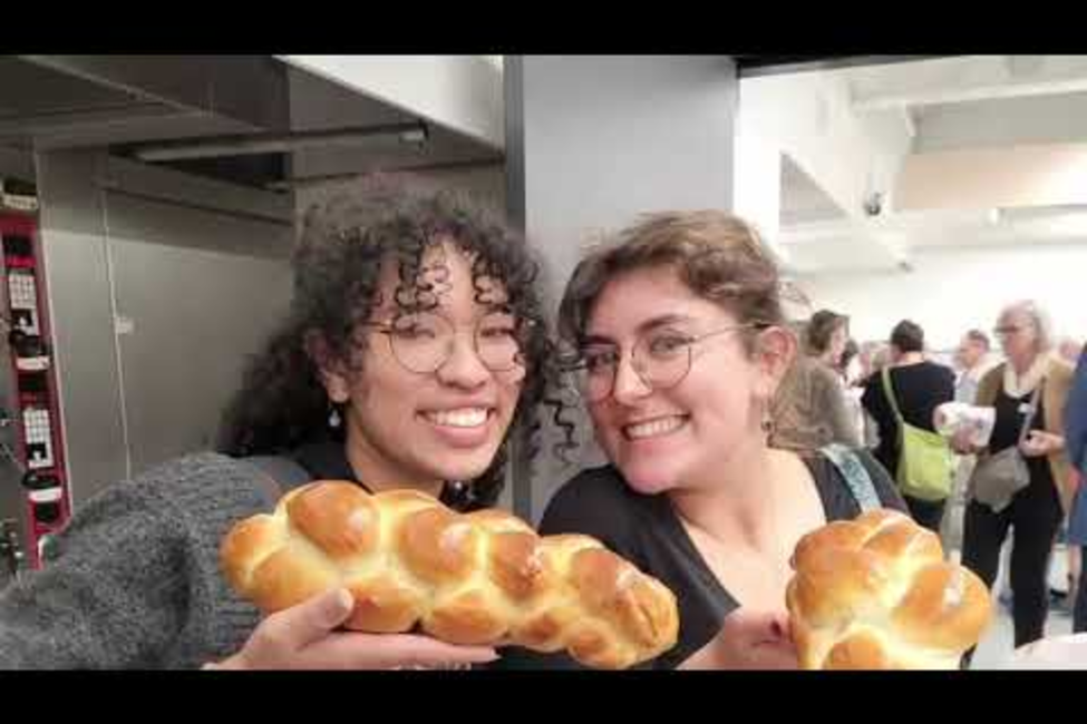 Gemeinsam Zopf backen