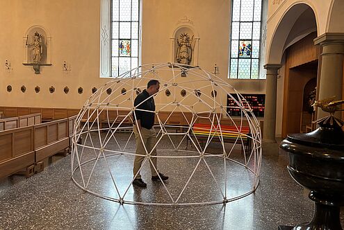 "Between Bubbles": Vorbereitungen laufen