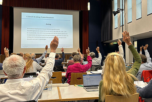 Die Katholischen Kirchgemeinden Luzern und Reussbühl sind bereit für die Fusion